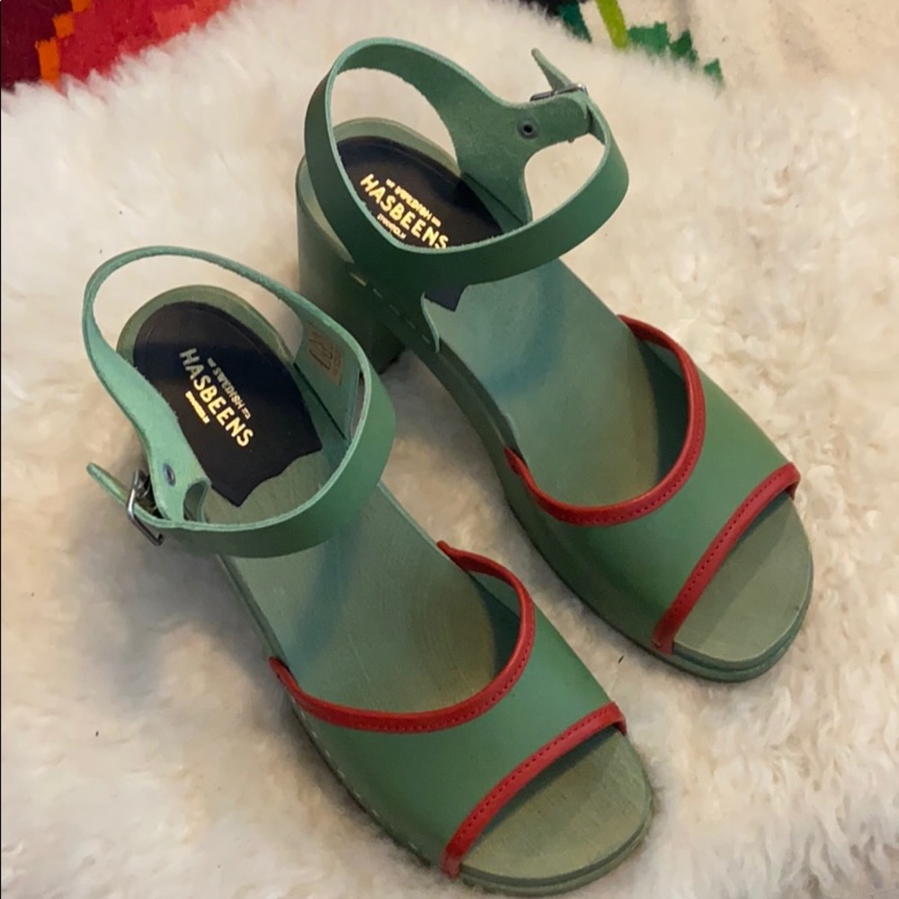 Hasbeens green platform sandals